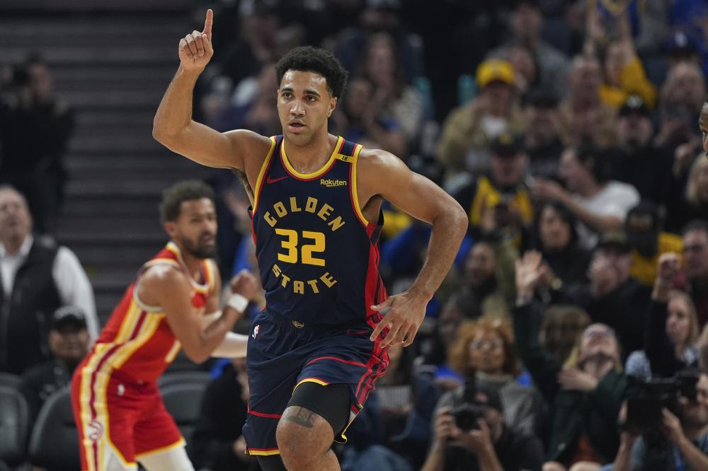 员将与年轻 员将与年轻