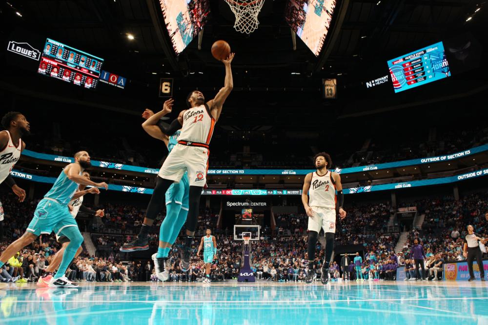 不容小觑的 不容小觑的